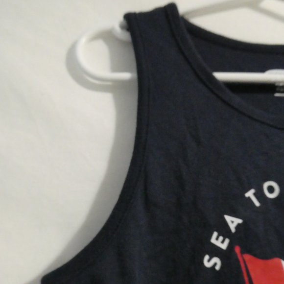 OLD NAVY small (6-7 years) navy graphic tank top Canada 2018 GUC - Picture 3 of 12